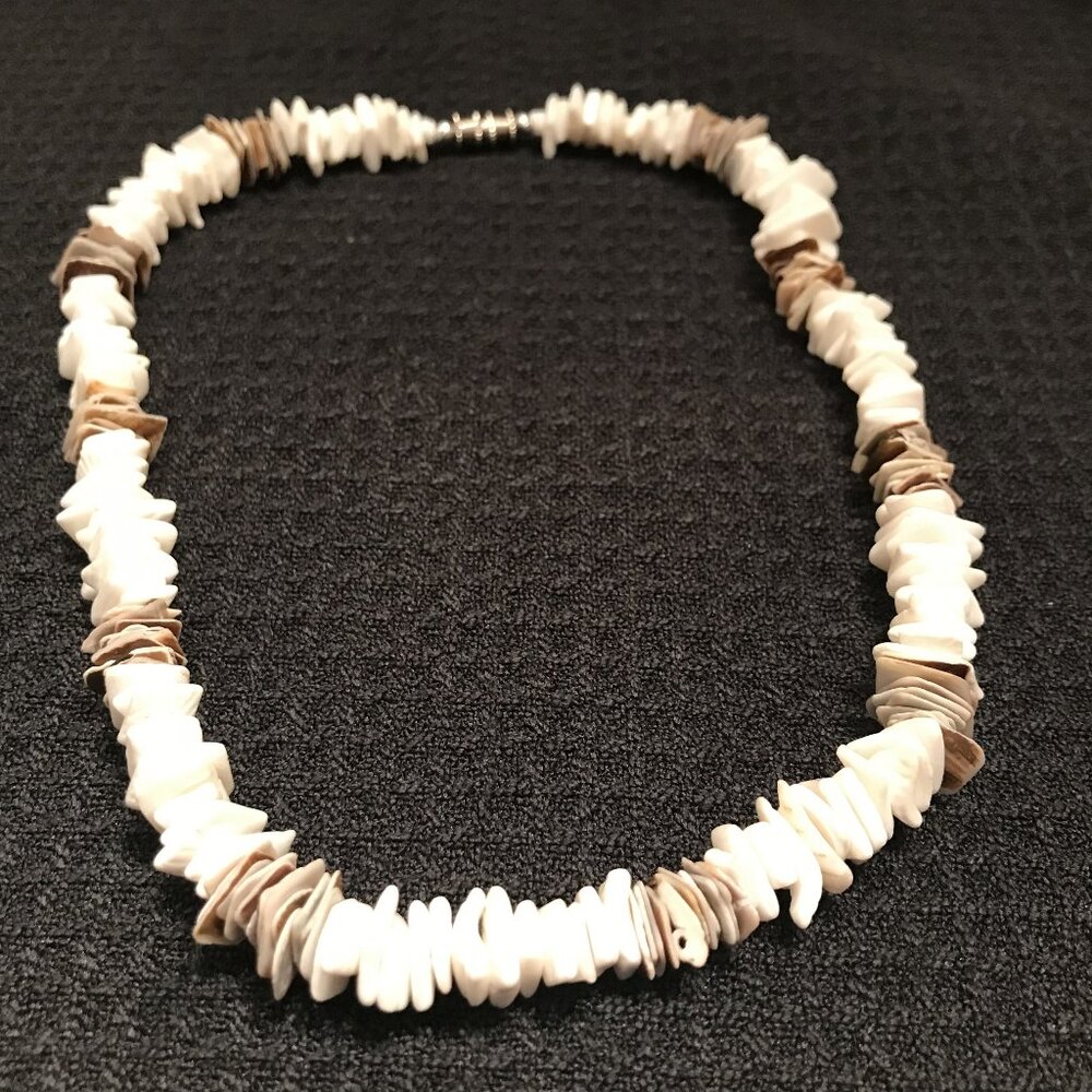 Broken Shell Necklace - Picture 1 of 9
